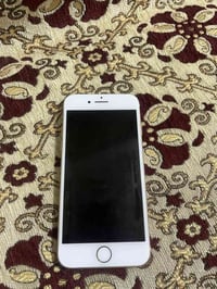 ايفون ٨ • ٦٤ جيجا • يحتاج بطارية