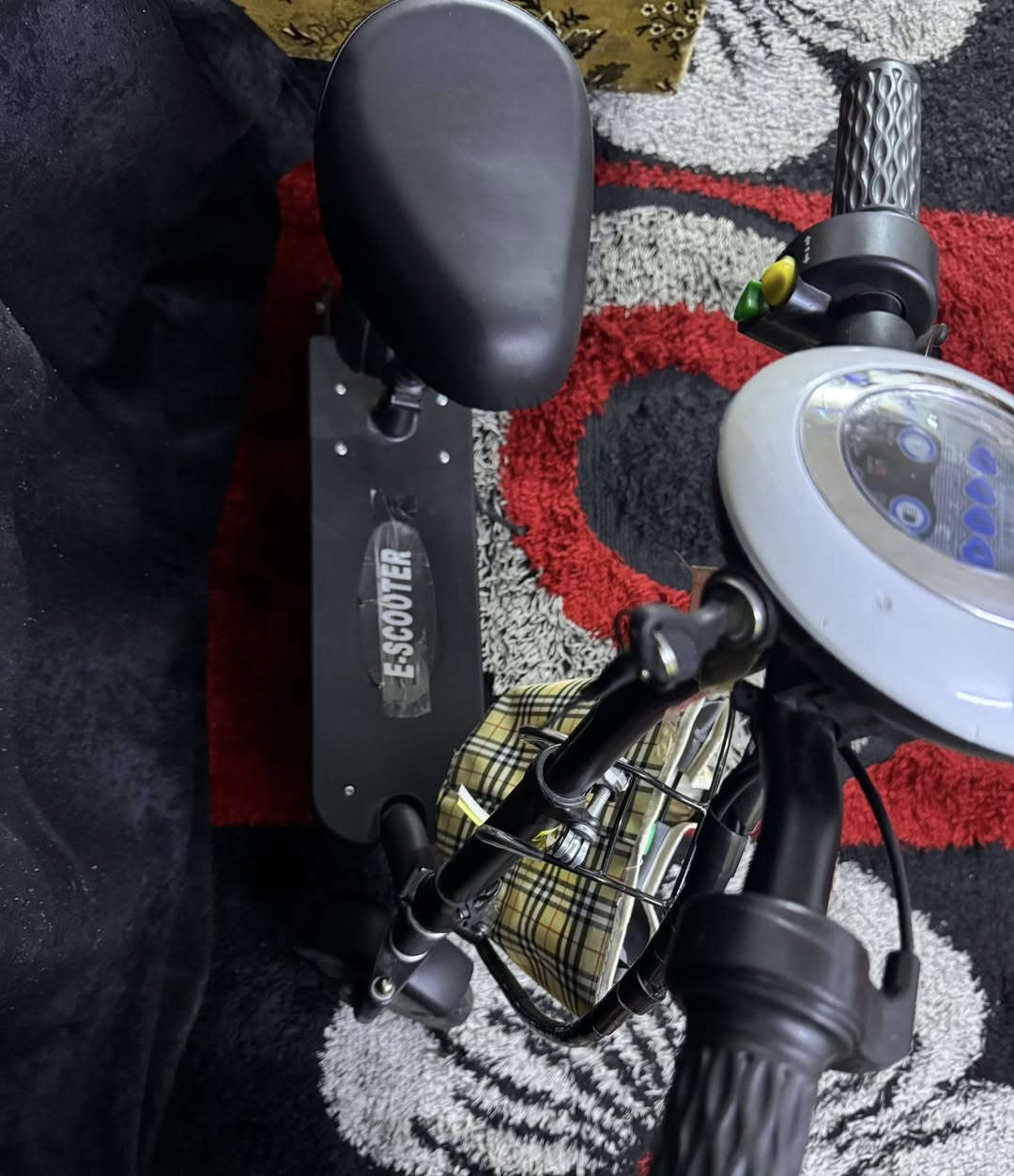 سكوتر جديد غير مستعمل 
السعر خاص ♥️


**إذا كنت صاحب هذا الإعلان وتريد حذفه لأي سبب، رجاءا أرسل رسالة إلى الدعم الفني**