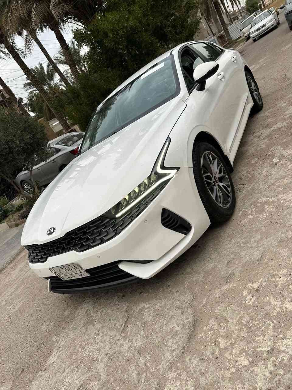 موديل ٢١ باسمي باقي سنتين وتصير حره سياره استلام شركة. بيه شبرين صبغ بالدعاميه الاماميه واقل الشبر بالجاملغ الايمن اثر طخه مكينه ٢٠٠٠ دوش خليجي العنوان بغداد غير متواجد ع فيس للاستفسار الاتصال على الارقام التالية. 

***********
***********
