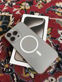 ايفون 15 برو ماكس • بطارية ٨٨٪ • ملحقات كاملة