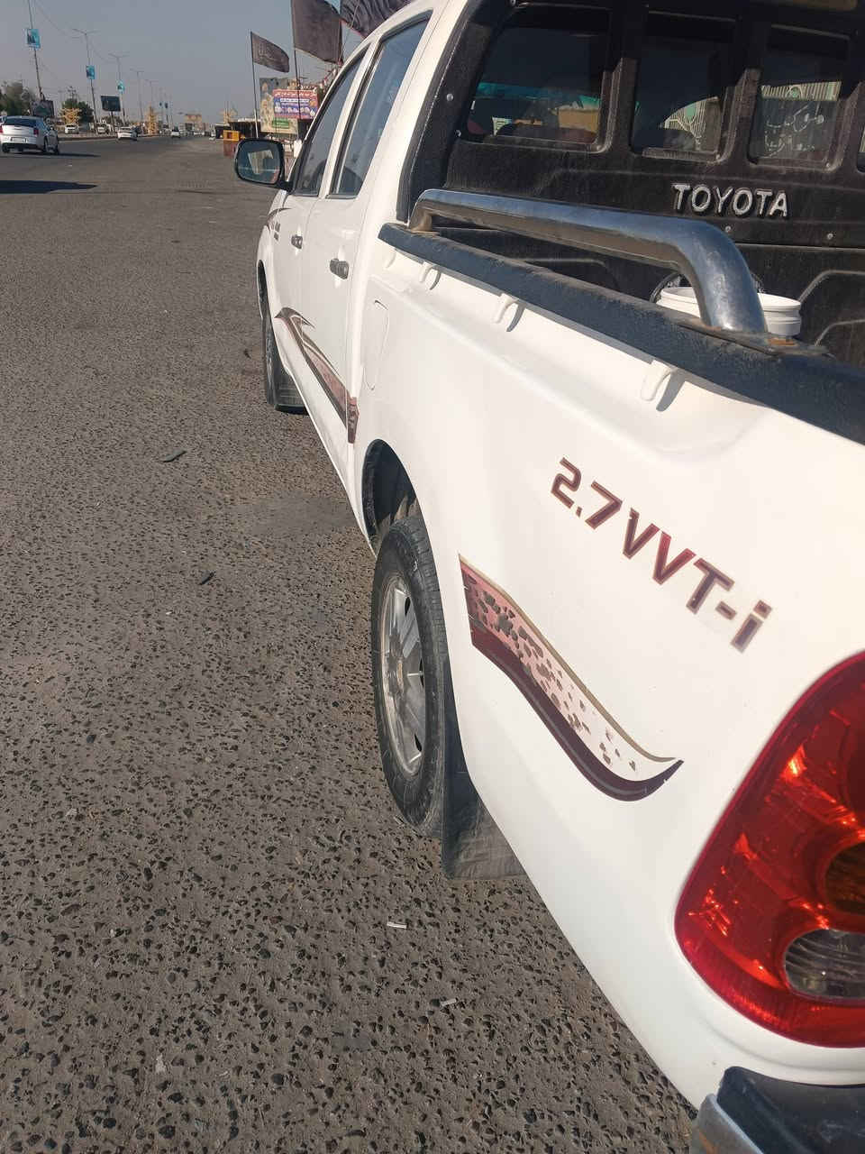 هيلوكس2009 سياره فول  شاصي 19 سياره مكفوله من صبق بيه باردات فقط بس بنيد  سوناره موجود  كير عادي محرك توه مجفته ماصارله 20 ايوم  خير من الله تبريد ❄ رقم بصره    سعر 156وبيه مجال الشراي رقم***********
