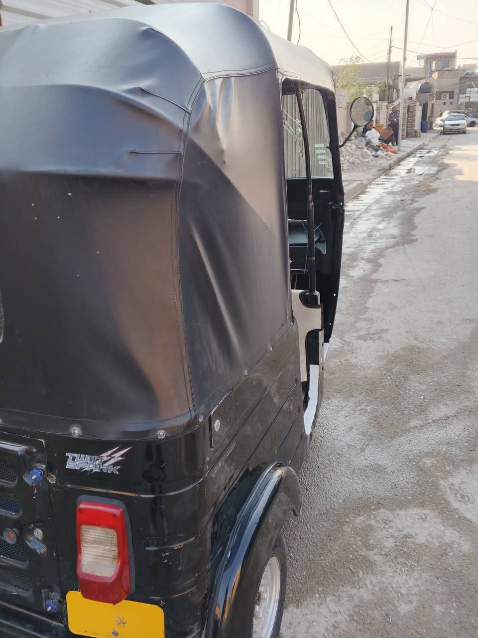 السلام عليكم تكتك للبيع موديل20 مكفوله من الصبغ والضربه ولمعجون بس دوساته معمره جادر جديد دوشمه جديده مكفوله من تنقيص تكتك حلوه مال جناي ثاني يوم احولك رقم *********** مكاني بغداد الزعفرانية
