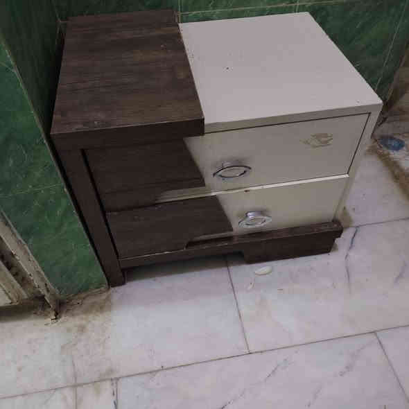 غرفت نوم تركيا البيع هية والفراش مالتها نضيفات كلش سعرها 300وبيها مجال اتصل على الرقم 0782 228 0681
