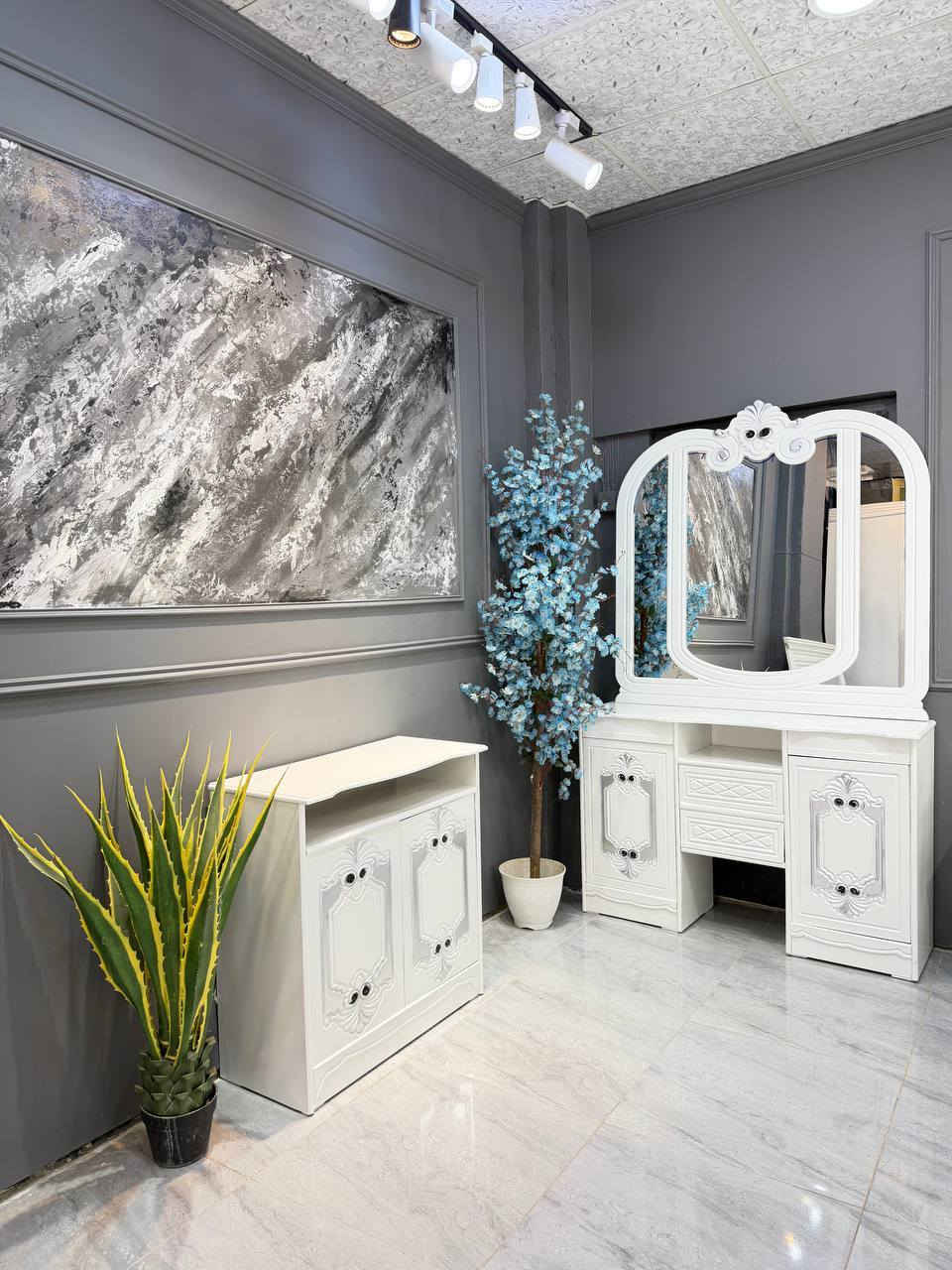 غرفة اخشاب  بسعر خاص 🔴

تخفيض جاهز للحجز 🔥

🔅تفاصيل الغرفة ....
صاج خارج ٤ملم ام دي اف 🔺
وداخل صاج ٣ملم 
صبغ مرمري درجة اولى 

عدد القطع  ٧ قطع 😍
🔺1 //جرباية  قياس  ١٦٠ × ٢٠٠ 
🔺//ميز جانبي ايسر قياس ٥٠
🔺2// وميز  جانبي  قياس ٥٠
🔺3// زاوية ارتفاع مترين عرض ٨٠
🔺4// وميز بلازمه  
🔺5//وميز مراية ارتفاع مترين عرض ١٢٠
🔺6// وكنتور ٦ باب  ارتفاع مترين و١٥ طول ٣ متر و١٥
القطعه الثامنه حسب طلب الزبون 
الشازلون العادي 50 الف 
الشازلون المخزن 75 الف 

الاستفسار اكثر خاص


**إذا كنت صاحب هذا الإعلان وتريد حذفه لأي سبب، رجاءا أرسل رسالة إلى الدعم الفني**