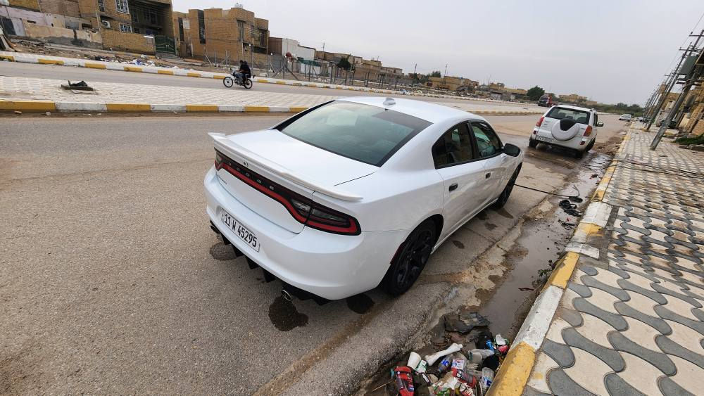 دوج شارجر اي اكس تي فول موصفات عدا الفتحه  محرك ٣او ٦٠٠  اسياره ما ماشيه استخدام شخصي  موديل ١٨ معليه ١٩  حادث جملق بدون دوخل بنيد مبدل تحديث فقط  مروس او بيع سعر ١٨٠ مجال  رقم بغداد انكليزي بسمي  استفسار تصال *********** مكاني الناصرية مركز ناصرية, ذي قار
