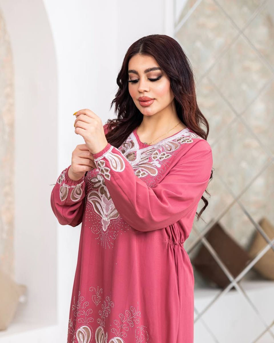 😍#جديدنا_وصل😍
دشداشه  نسائي  🥰 
تطريز+ ستراس 

#الخامايه_قطن_مراسي_مصري

القياس.   2x 3x

السعر . الدرزن١٢٥ 

سعر المفرد ١٧ 

التوصيل بغداد 5 🚗🚗🚗

المحافظات.  6 🚌🚌🚌


**إذا كنت صاحب هذا الإعلان وتريد حذفه لأي سبب، رجاءا أرسل رسالة إلى الدعم الفني**