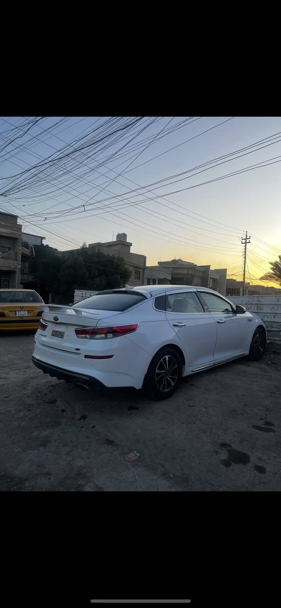 السلام عليكم
للبيع 
كيا اوبتما
موديل2019
وارد امريكي
المواصفات 
شاشه كبيره كار بلي
تحديد مسار 
رادار امامي
نقاط عمياء
مثبت سرعه 
مانع تزحلق
سايد بريك برجل
تحكمات ستيرن جهتين
لدات نهاريه
لايت عالي ناصي زنون
السياره جداً نظيفه ومناقصها اي شي 
بدون حادث من امريكه 
بيها صبغ نص جاملغ جهة سايق وتكحيله بحافه البنيد وتكحيله بجاملغ الثاني فقط كلشي ذاكر بيها وبدون اي داخل او حادث
مكينه كير حداديه كله مكفول
رقم اربيل ب اسمي شخصياً تحويل مباشر
مكانها بغداد الدوره 
السعر 139 وبيها مجال جداً بسيط
***********
