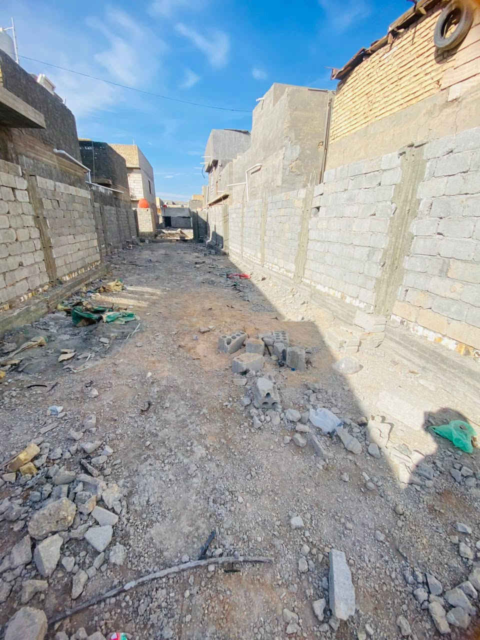 قطعه مساحه 120واقع حال 140طابو زراعي ابو خستاوي جهه المرور للاستفسار عل رقم ***********
