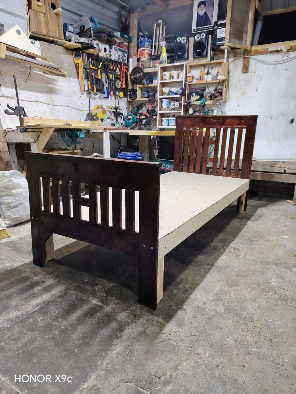 ياالله تم تجهيز عمل لاحد الزبائن الطيبين 
جربايه نفر حسب الطلب والقياس
قياس 200×90 ارتفاع 35 
شغل تزگام درجه اولى
للاستفسار تفضل خاص وتدلل
***********واتساب 
***********📞
