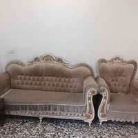 تخم ١٠ مقاعد مابي اي ضرر نضيف السعر ٣٥٠ وبي مجال بغداد الزعفرانية ٠٧٧٠...