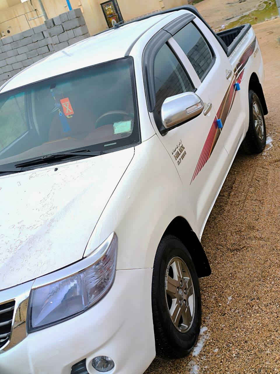 سلام عليكم ٢٠١٢للبيع مكفوله كويتي شاصي ١٩سياره جديده السعر ١٥٠مكاني ذي قار للاتصال ***********
