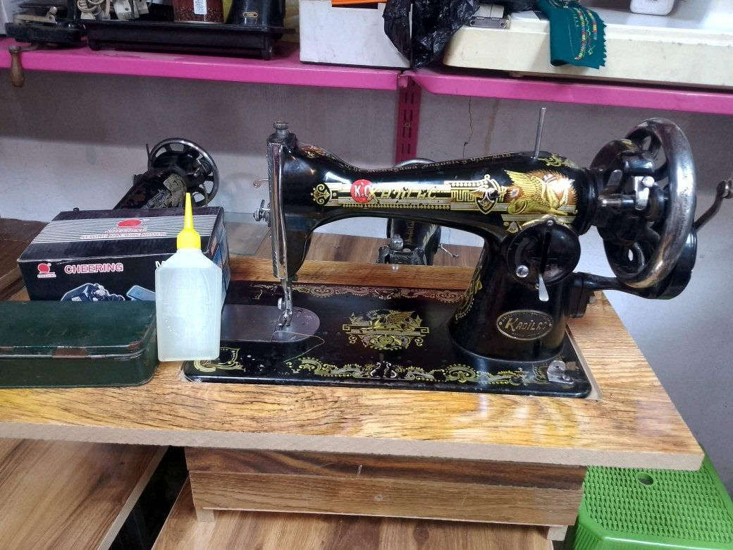 سنكر بريطاني اصلي قديم اخت الجديده تخيط يدوي وكهرباء السعر 100.الف مع طبله يوجد توصيل للكافه العراق للحجز خاص


**إذا كنت صاحب هذا الإعلان وتريد حذفه لأي سبب، رجاءا أرسل رسالة إلى الدعم الفني**