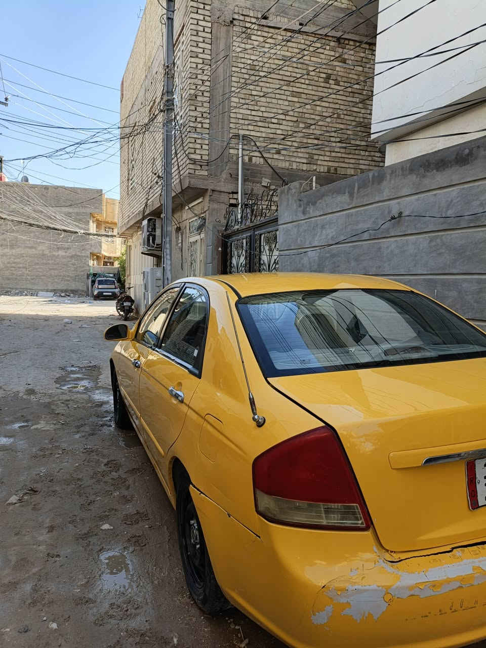 سلام عليكم كيا سبكتره 2007 وارد امريكي محرك 2000 كير ومحرك خير من الله ضررها جمالغ امامي وبنيد مبدلات رقم بغداد انكليزي السياره  حداديه نص ونص السياره حلوه كير اوتوماتيك  مكاني كربلاء شارع احمد الوائلي فرع الحداد السعر 64 وبيها مجال الرقم ***********.   ***********  غير متواجد ؏ نت وشكراً
