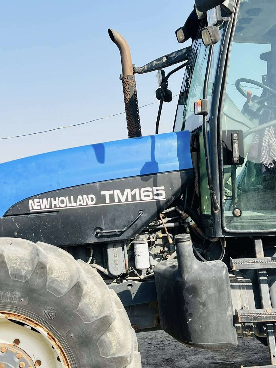 سلام عليكم نيوهولند حجم165البيع فول مواصفات رقم الهاتف ***********
