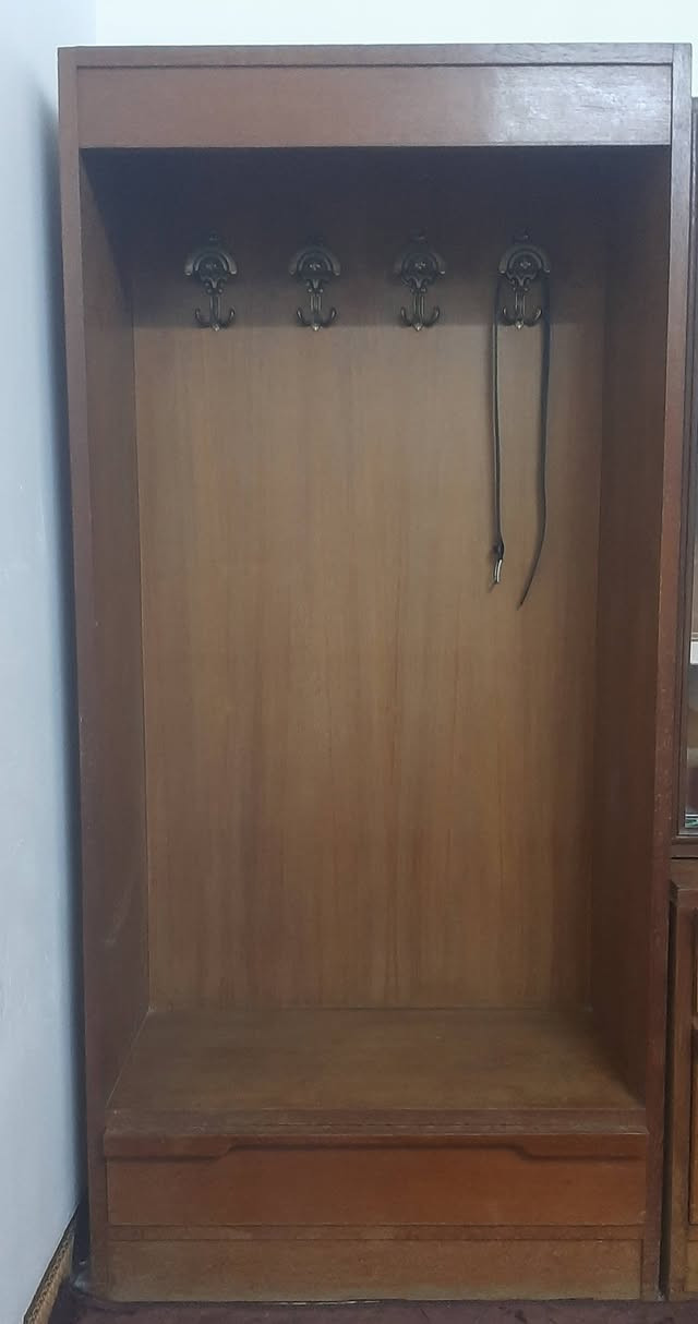 غرفة خشب صاج نظيفة وقنصور ابو زاوية للبيع ٨٠٠


**إذا كنت صاحب هذا الإعلان وتريد حذفه لأي سبب، رجاءا أرسل رسالة إلى الدعم الفني**