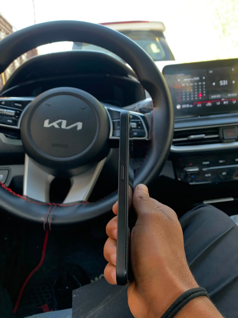 السلام عليكم هونر  X6cذ 256 كامل ملحقات قبل سبوع أخذته 
مراوس ب أيفون  مبدل ضهر مكسور مع فرق بسيط
*********** مكاني بغداد حي اور ال600
