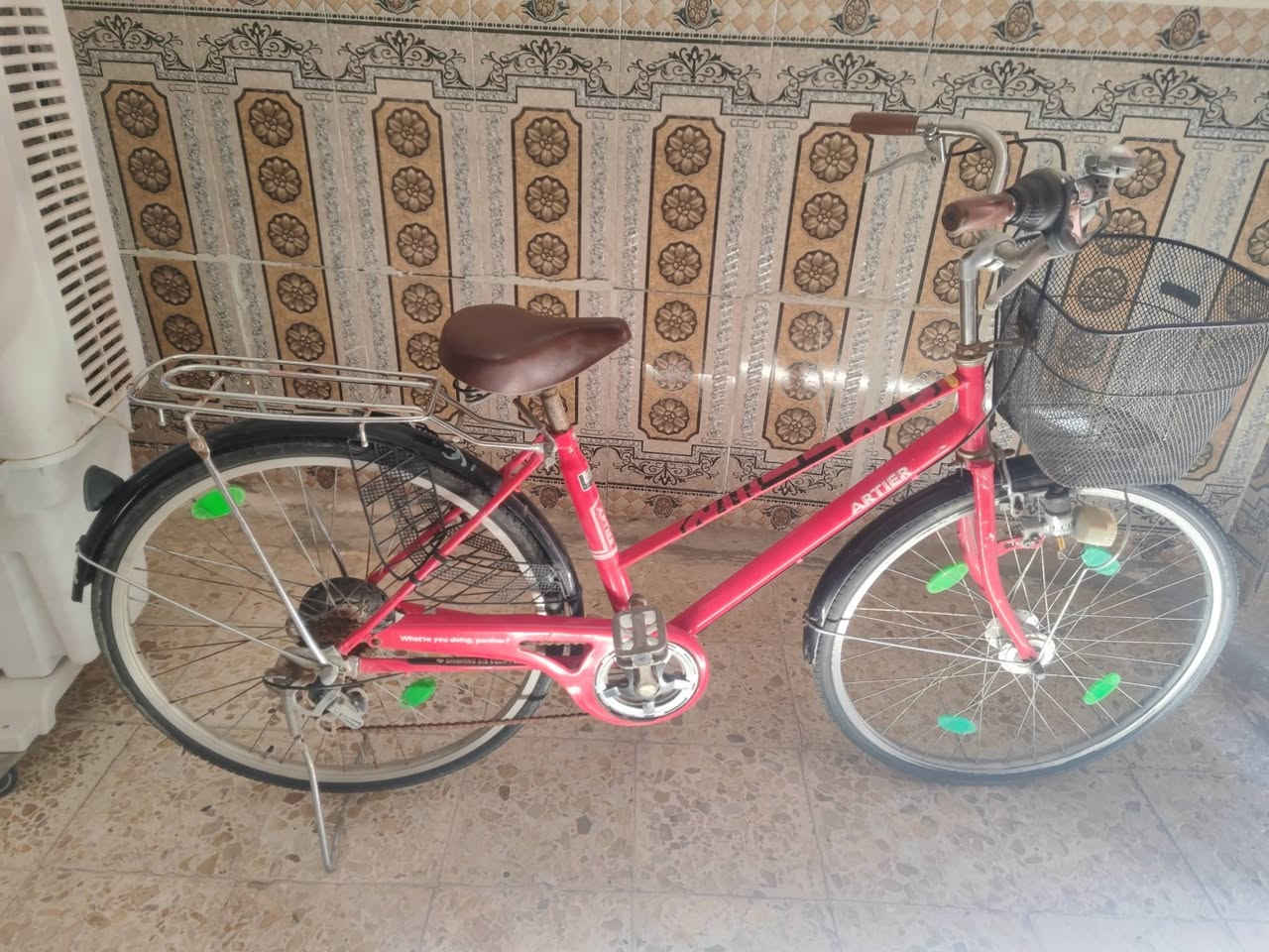 سلام عليكم 
بايسكل للبيع حجم 26


**إذا كنت صاحب هذا الإعلان وتريد حذفه لأي سبب، رجاءا أرسل رسالة إلى الدعم الفني**