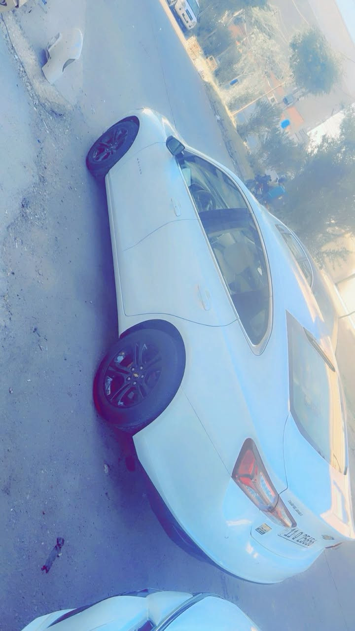 ماليبو موديل 24 السيارة مواصفات البريمر لكن بدون فتحة ماشية 53 الف كيلو متر 
الموصفات حساسات امامي خلفي رادرات جانبية حساس عنده مغادرة المسار ومحافظة على المسار موشر المسافة التتابعي 
مستشعر الاشخاص او السيارت توقف ذاتي تحكمات ستيرن كامل تدفئة ستيرن خروج عن المسار 
الكراسي الجهتين كهرباء وتدفئة وتبريد 
خزن ميموري 
السيارة Lt1500
الداخل بيجي جلد 
مواصفات هواي السيارة رقم بغداد ومكان السيارة بغداد 
السعر 150 ورقة وبي مجال بسيط الشراي التواصل ***********
