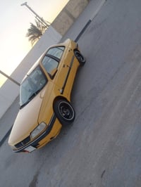 سياره موديل 2016 مكفوله مكينه وكير وحداديه وضربه سياره حلوه سنويه منته...