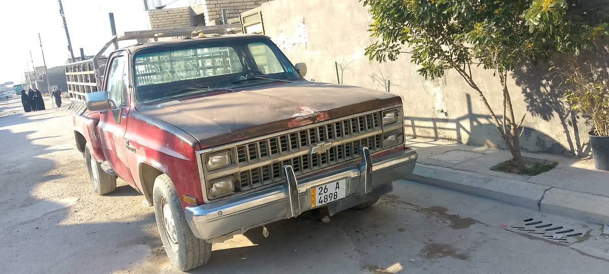 السلام عليكم شيفروليه للبيع مكان بغداد حي النصر موديل 85 6 سلندر رقم جديد صلاح الدين ***********
