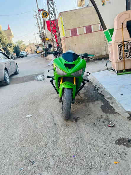 سلام عليكم
للبيع!!! 
كاوسكي 636 نينجا موديل 2004 دراجة كلهة بلادية الستيرن البلاد موجود مكينة وكير وكهربائيات كفالة شرط ع فصلة ادامة من نوزلات من ثلاجة من بلكات اصلية كلهة كاملة الف مذب عليهة دهن جديدة صار يومين من بدلتة 
السعر 24 وبيهة مجال 
مكاني ورة البوابة مال حسينية مال راشدية شراي اتصل 🗣📲📞***********
