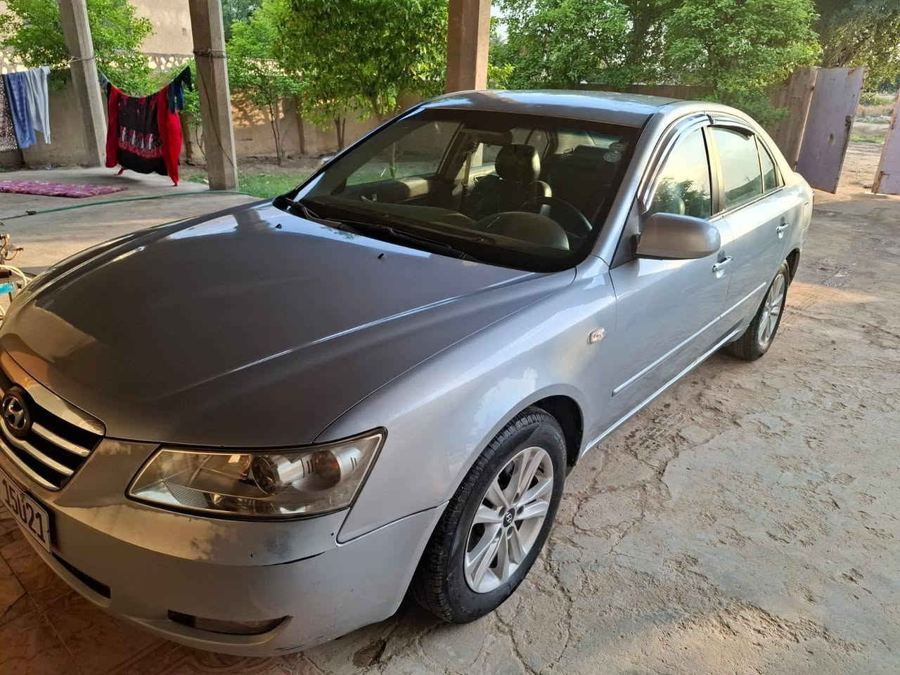 سلام عليكم ورحمة الله 
سوناتا 2007 وارد كوري خط واحد . رقم أربيل جديد سنويه جديده بأسمي . 
كفاله عامه من الضربه والصبغ فقط جراد بجاملغ واحد الأيمن 
جاهزه حداديه تبريد ويل كب جديد تايرات جدد 
ماشيه ١٦٠ حقيقي 
معروضه ب١٠٠ وبيها مجال . 
للاتصال . بابل ابي غرق 
خيط بخار بسيط بدون تنقيص بدون دخان.  
 *********** اتصال فقط مامتواجد عالفيس . مراوس بيع حسب القناعه
