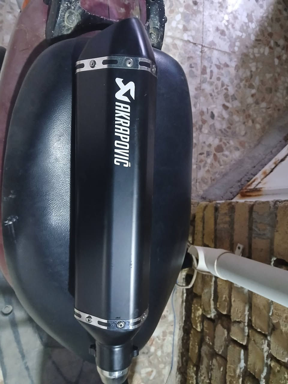 صالنصه مال تي ماكس و كاوسكي قيم واخذ جديده كسر كارتون بعدهي ما مشدوده ***********
