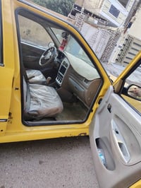 اخوان عدي شيري اكوين  موديل 2010 السياره شوف عينكم بيهة نقص بس غاز مال...