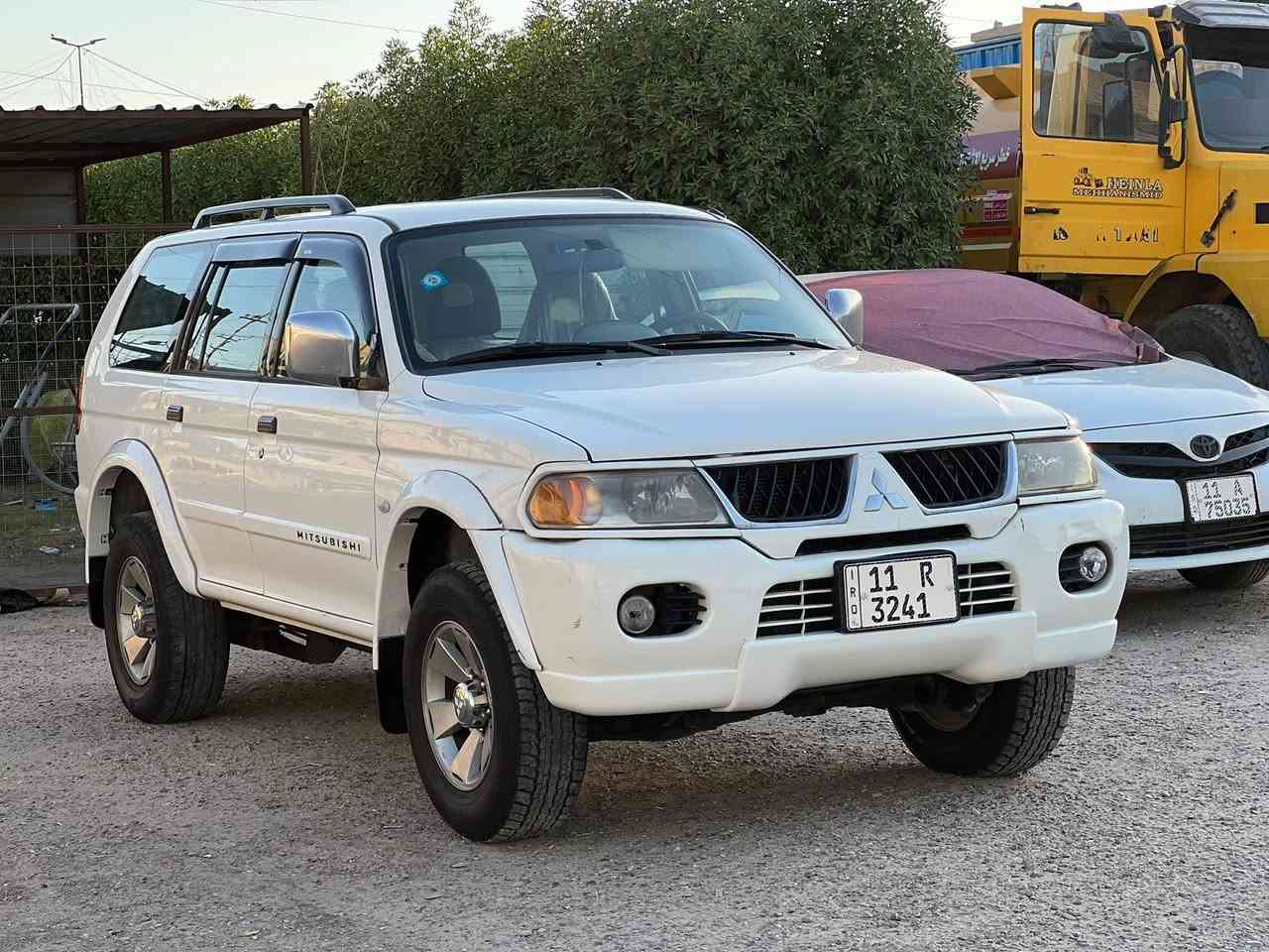 السلام عليكم 
باجيرو نتيفيا 
مديل 2006
رقم بغداد انكليزي 
مكينه كير كفاله 
بيهه قطعه صبغ كلير فقط والباقي كفاله
مكان بغداد مدينه الصدر 
***********
