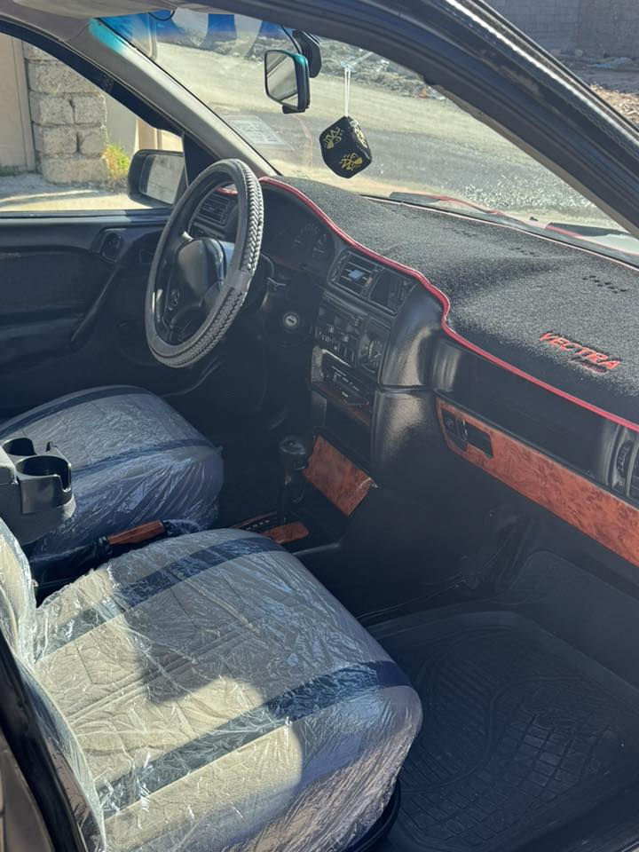 لبيع فكتره حجم ٢٠ توماتيك موديل ٩٢ شرط تحويل بسمنا كاربون موجود بدون ضرر سياره على وضع شركه ***********
