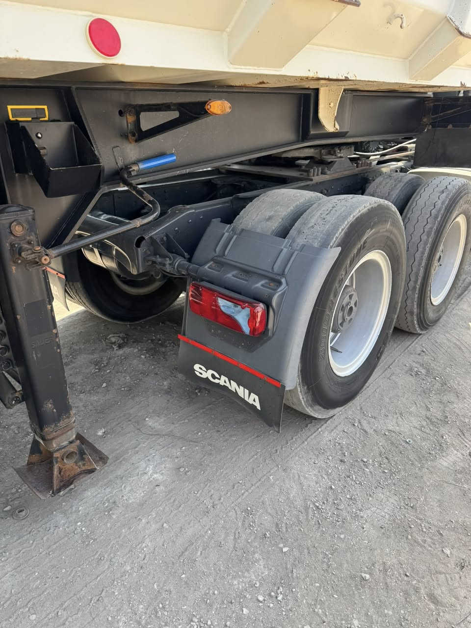 سلام عليكم سكانيه البيع كفاله عامه 2007رقم بصره نكليزي ستفسار اكثر هاتف ***********/***********
