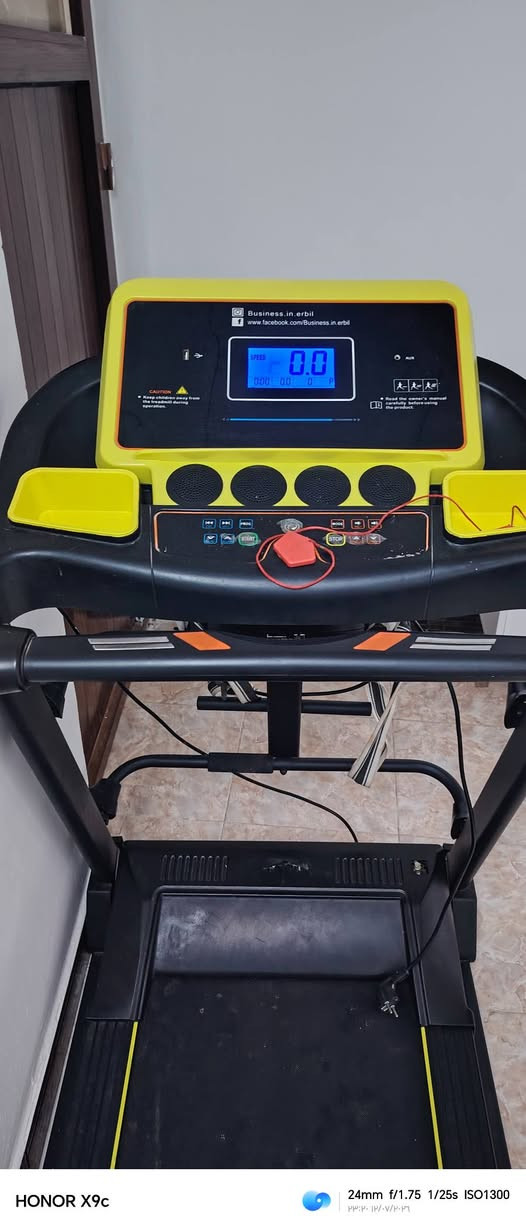 جهاز ركض للبيع حاله وكاله مستعمل قليللل اخو جديد ماركه BODY STRENGTH جهاز يتحمل اوزان ثقيله مع جهاز اهتزاز البطن و مع دمبلص 2 
مكاني كركوك يوجد خاص و واتساب
واتساب:***********
