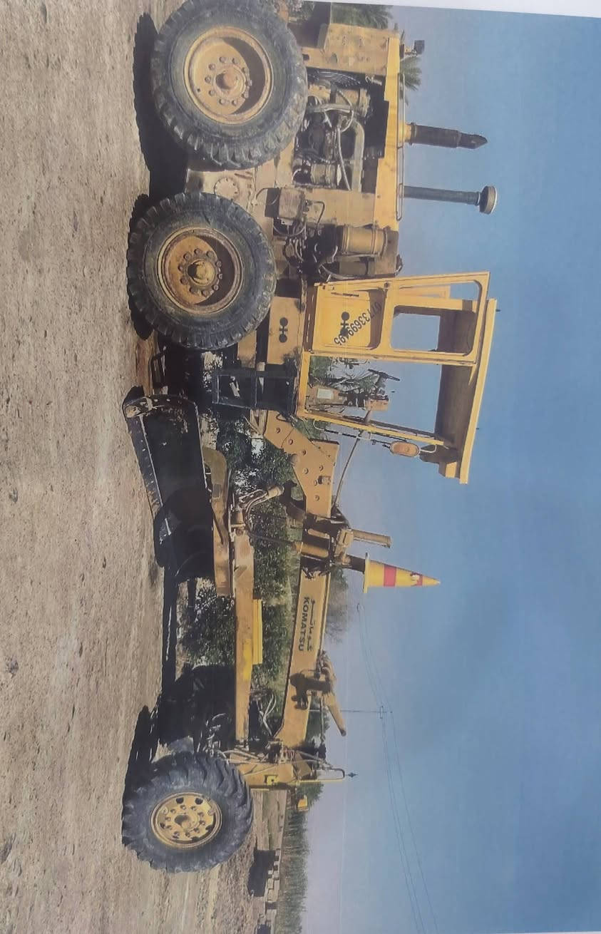 كريدر كوماتسو 605للبيع مكينه جاهزه للعمل سنويه تنتهي 2031 تحويل ثاني يوم مباشره مكلف بل نشر رقم راعي لمكينه***********
