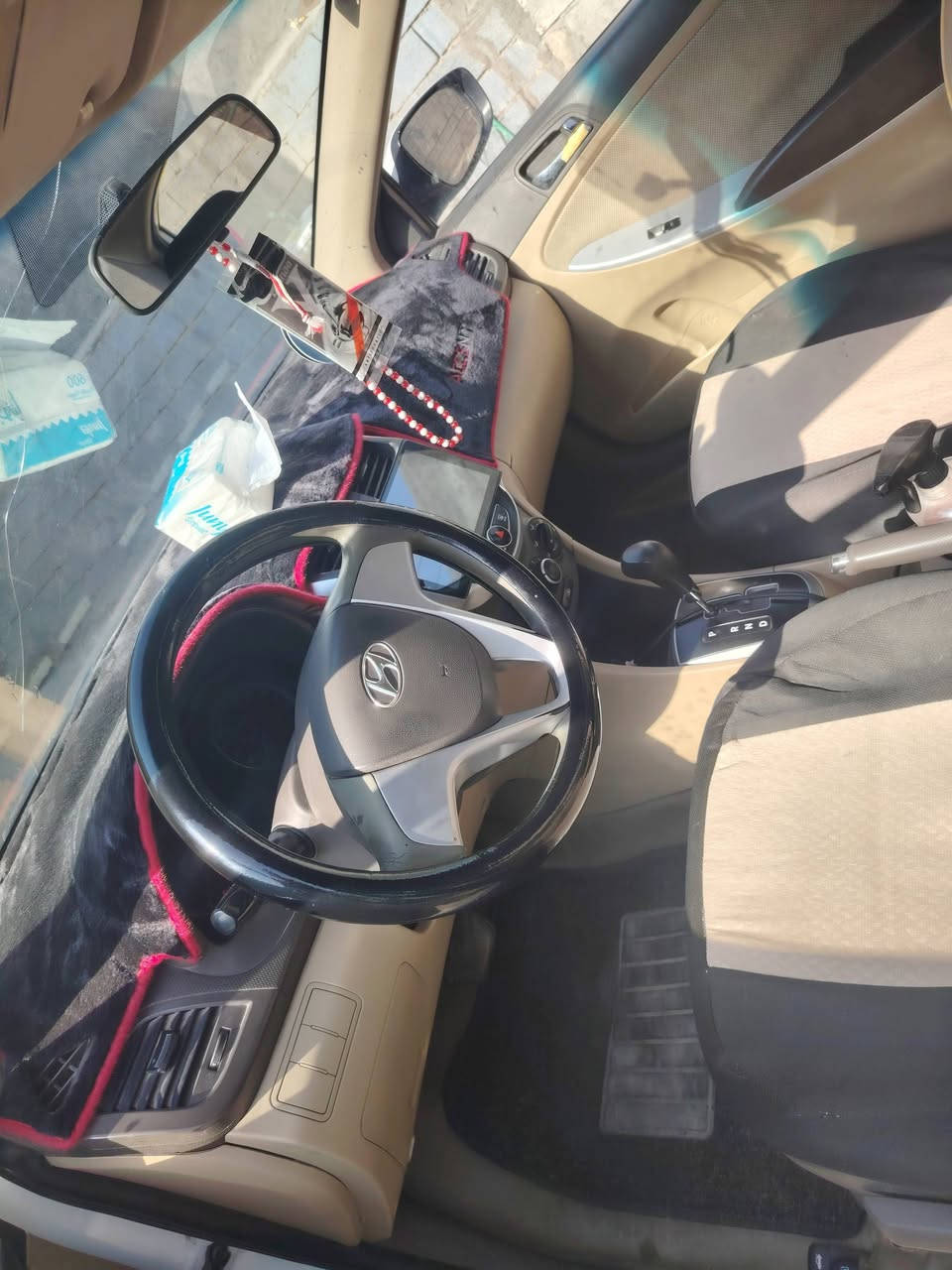 السلام عليكم اكسنت خليجي ١١ محرك ١٦٠٠ دوش لاتنقيص ولا تبخير تبريد سياره جاهزه والسونار بالمنشور المكان بسمايه السعر ٩٠ وبيه مجال قليل  مكلف بالنشر اتصل ع الرقم ***********
