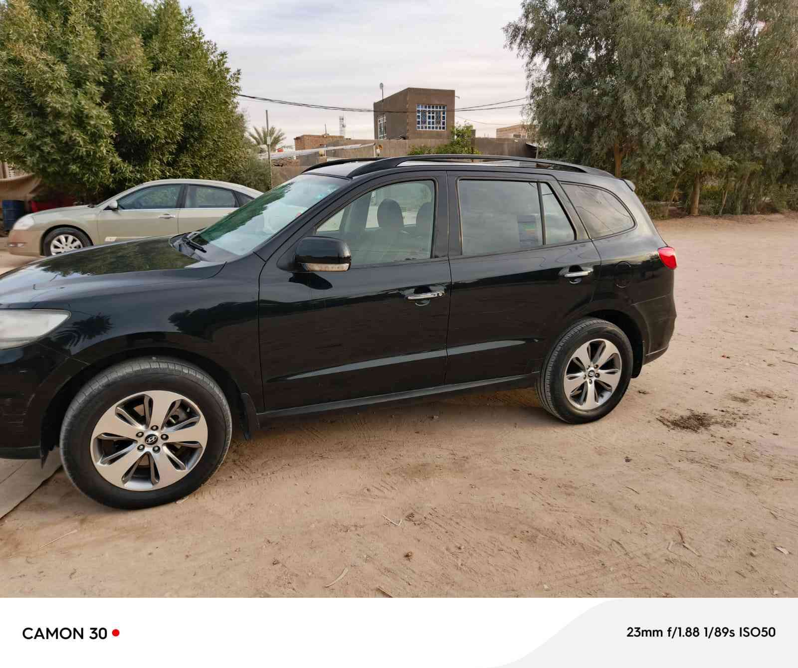 السلام عليكم سنتافي خليجي رقم اربيل انكليزي مديل ٢٠١٢ فول مواصفات فتة بصمة كشنات جلد مكفولة من الصبغ والضربة السعر ١٤٠ وبيها مجال الاستفسار *********** مكاني خان النص طريق نجف كربلا
