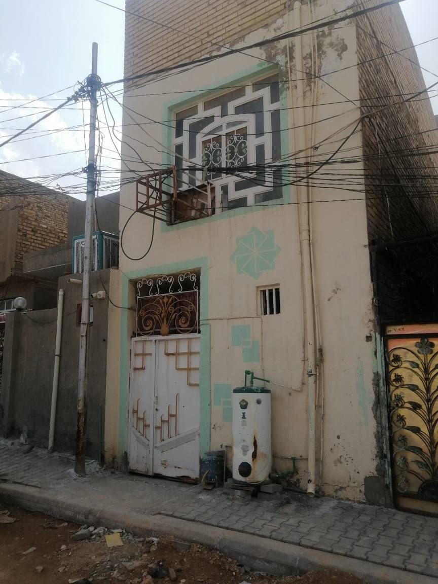 سلام عليكم بيت للبيع في حي النداء خلف الملعب الدولي في النجف
مساحة/ 50م طابقين
بي غرفتين مطبخ غرفة وصالة جوة غرفة وصالة  الفوك
رقم الهاتف/ ***********
بيع مستعجل السعر/48 النجف, العراق
