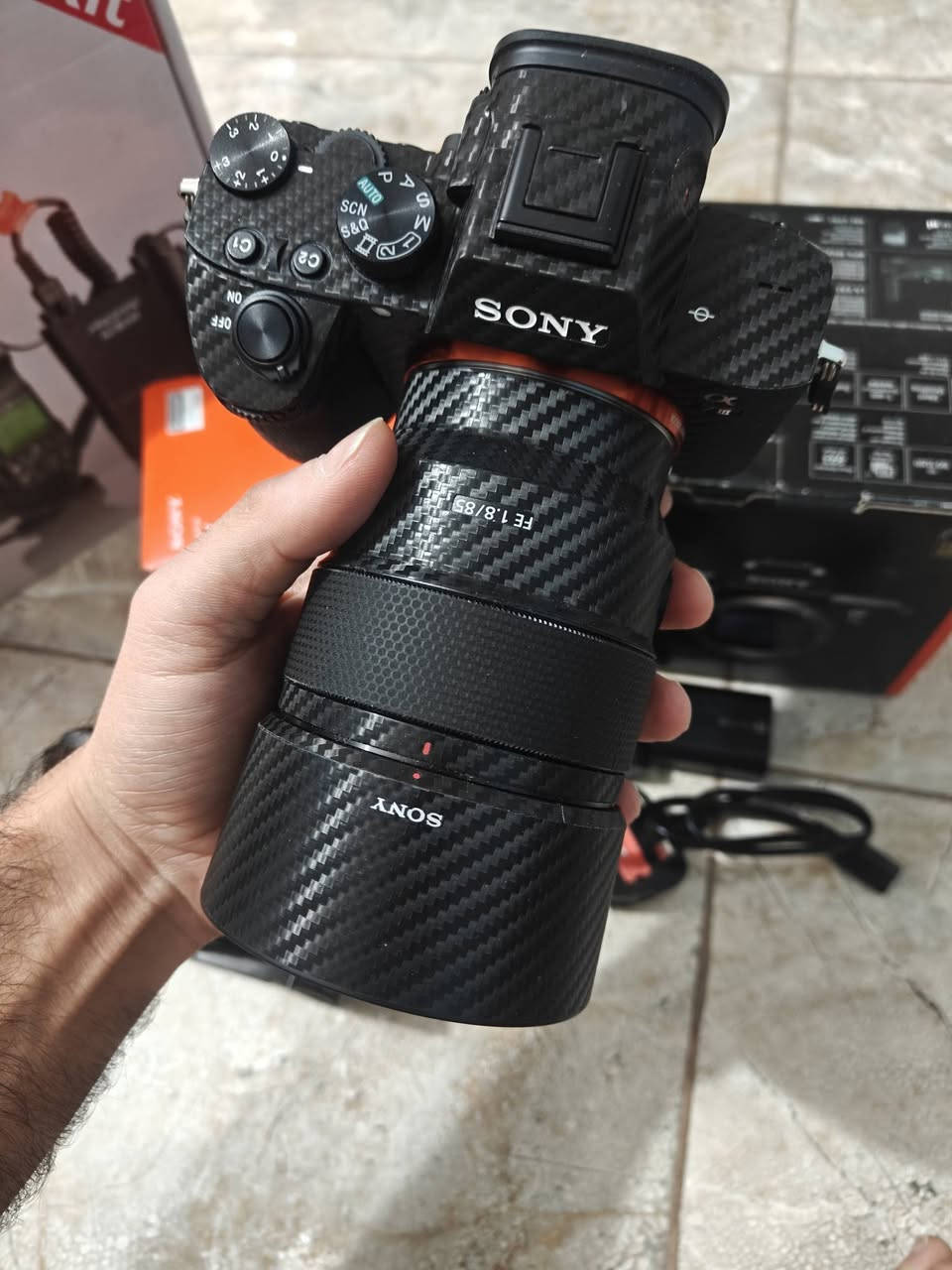 سلام عليكم اخوان عندي كامرة سوني A7iii وبطاريتين وشاحن وياهة عدسة 85mmf1.8 
وفلاش AD360 و xt2 طبعاً كلهن نظافة فول استعمال قليل جداً كلهن اريدهن بمليون و750 الف
*********** مكاني بغداد
