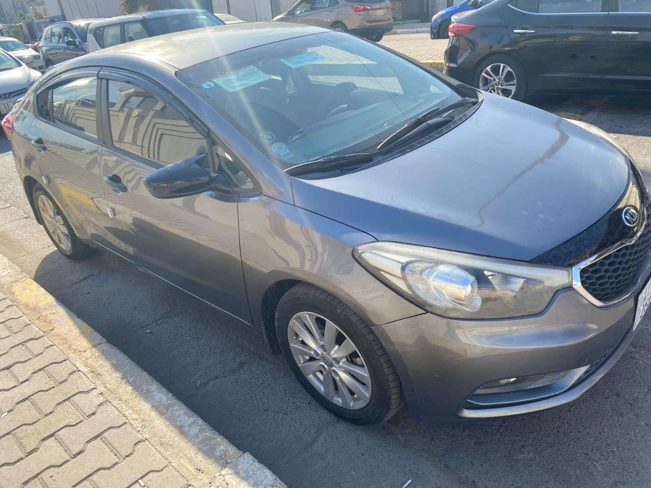 يا الله بسم الله
كيا سيراتو خليجي 
للبيع جديده ومكفوله وبسعر مناسب 
موديل 2015 
رقم بغداد انكليزي بأسمي تحويل مباشر 
محرك 1600  
كير اوتماتيك 
تحكم ستيرن.  حساس خلفي 
شاشه وكامره 
سياره جاهزه ونظيفه جدا داخل وخارج 
محرك  كير مكفول كفاله عامه لا فتح ولا تبديل 

السياره مكفوله لا ضربه ولا صبغ ولا تبديل  ولا اشخوط جديده بمعنى الكلمه 
ماشيه 104 الف حقيقي 
تخم تاير جديد صدر امامي خلفي جديد 
مكانه بغداد منطقه حي الجامعه 
معروضه بسعر 120 وبيه مجال ان شاءالله وهذا رقمي للتواصل 

***********
