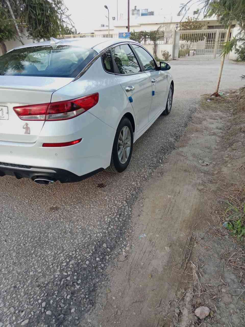 السلام عليكم
كيه اوبتمه للبيع موديل 2020

رقم بغداد بسمي وارد امريكي

رقم دولي الجديد السياره جاهزه

مكينه 2400 جي تي اي لا صرف ولا تنقيص ابد

بيها جاملغ وبنيد و3 قطع كلير فقط فقط فقط
الاستفسار ***********)))***********
