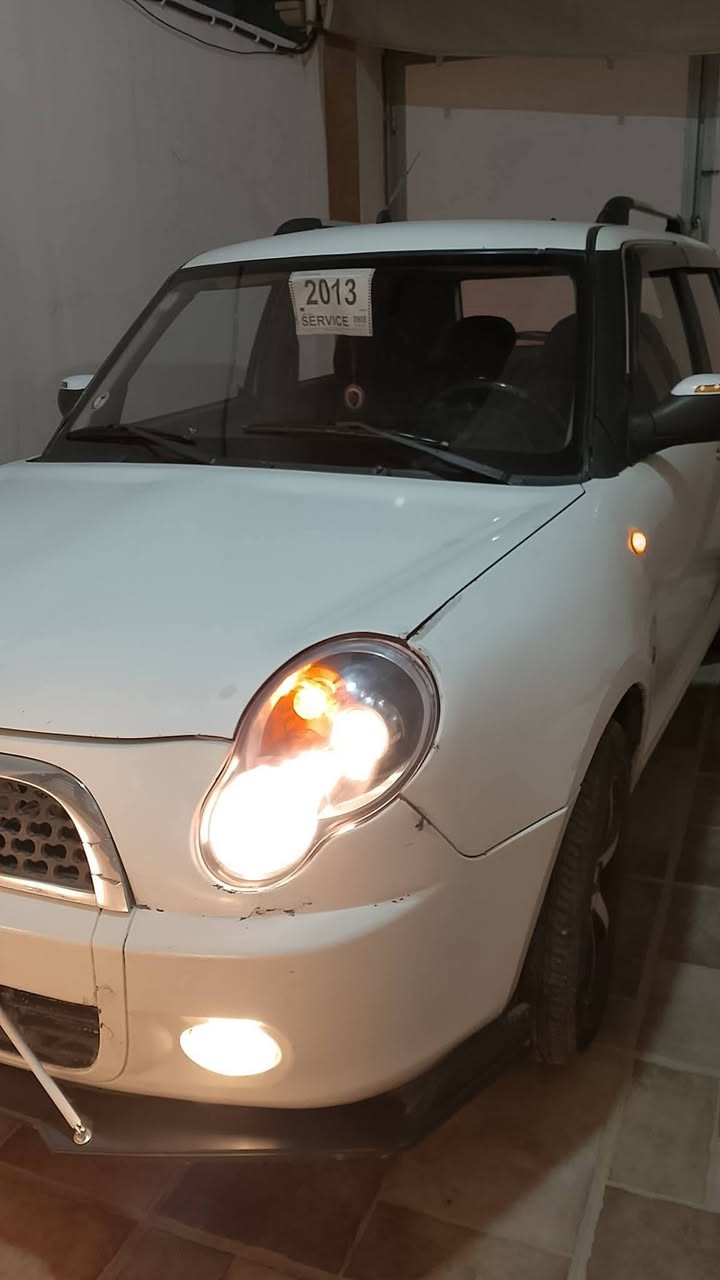 ⚪ للبيع سيارة ليفان 320 
                    2013          
بيها كابون بانزين...جاملغ السائق مصبوغ بدون دواخل... صبغ داير خلفي...طخم تايرات جديد 
باتري جديد... شاشه... تبريد شغال + تدفئه شغاله... سيارة حلوة وبيها نضرة... السعر 50 ورقه وبيها مجال
للاستفسار الاتصال على الرقم
***********
