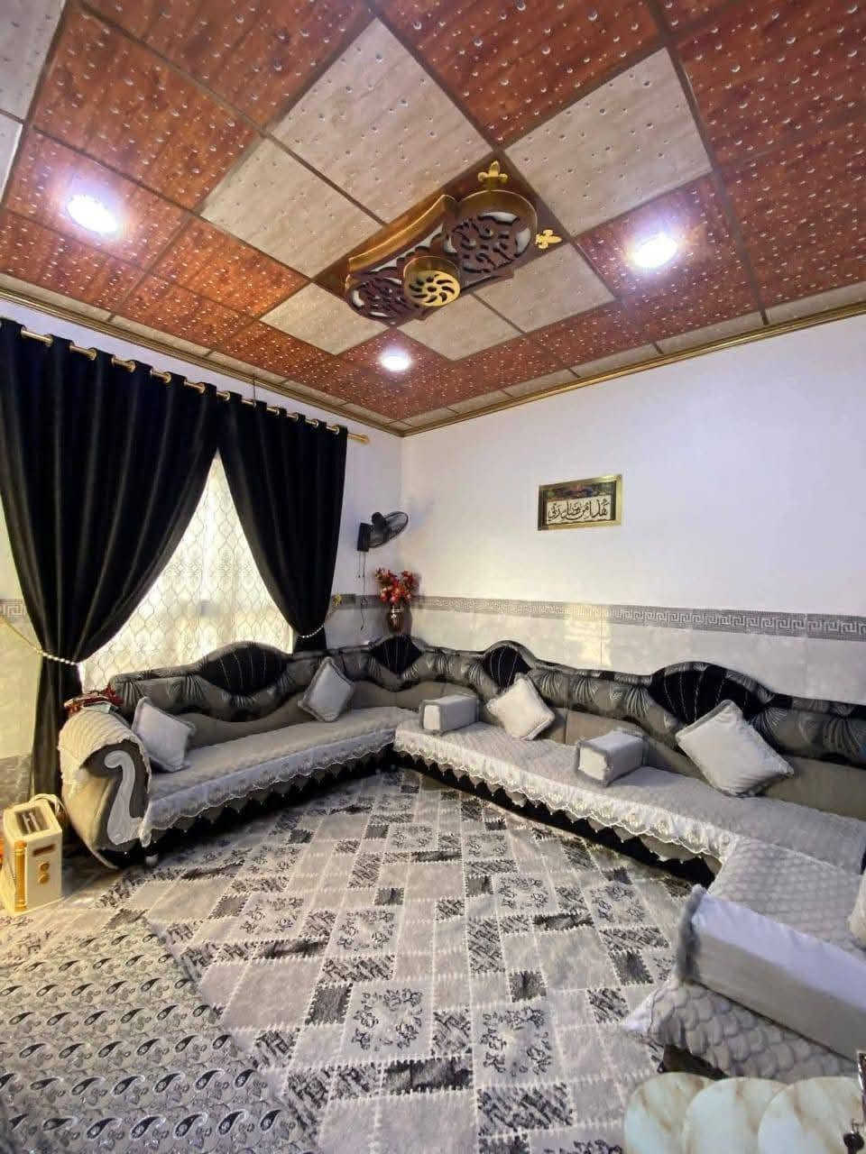 🔷 للبيع دار سكني ركن – حي السماح (السياسيين) 🔷
🏠 طابقين | 📜 طابو ملك صرف (زهور) | 🔁 شرط الوكالة والتحويل
📐 100 م² (ركن)مربع ١٠واجهه عمق ١٠
📍 الموصل – الجانب الأيسر | حي السماح – السياسيين 📌 
التفاصيل:
* الطابق الأول: غرفة نوم + هول + استقبال + صحيات
* الطابق الثاني: غرفتين نوم + صحيات + سطح
✔️ موقع مميز ✔️ مناسب للسكن أو الاستثمار السعر ١١٥مليون وبي مجال 
للتواصل والاستفسار اتصل ع ارقام التاليه 
***********
***********📍
***********📍
*********** 📍
*********** 📍
