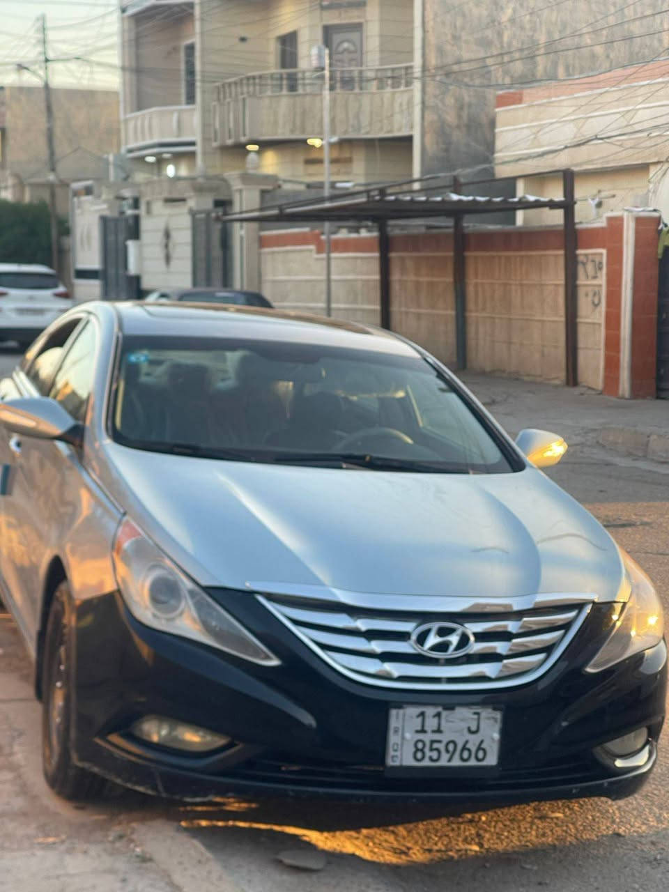 السلام عليكم سوناته مضلع موديل 2011 وارد امريكي حادثه جاملغ خلفي بدون كص حداديه جديده فول مواصفات فتحه
 بصمه
 مثبت سرعه 
كشنات جلد تدفئه بلكشنات 
محرك توربو محرك كير جديد 
حداديه امامي خلفي جديد
 تخم تاير جديد 
 سماعات جدد شاشه وحساس خلفي
 رقم بغداد بسمي سنويه قبل شهر
 سقطت تحكم ستيرن السعر 110 وبيهه مجال 
*********** 
***********
