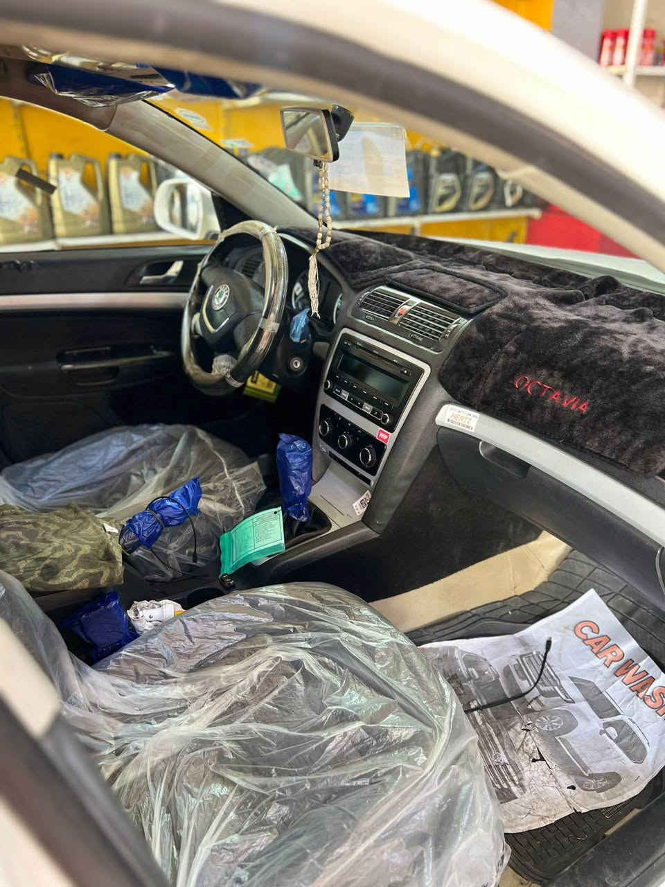 Skoda octivea 2012
رەقەموو ژینگەو بان نوێیە تەحویل وکالە بەشەرت

TB:تەکسیبوە کرایتە خسوسی

مواسەفات ( مەکینە ٢٠ - گێر عادی-٢ جام کارەبا- تەبرید-)

لەسەر ساخی بەخە بێدەعم بێ لێدران
نرخ (٦٥) مجالێکی کەم 

بۆزانیاری زیاتر پەیوەندی بکە 
*********** أربيل, العراق
