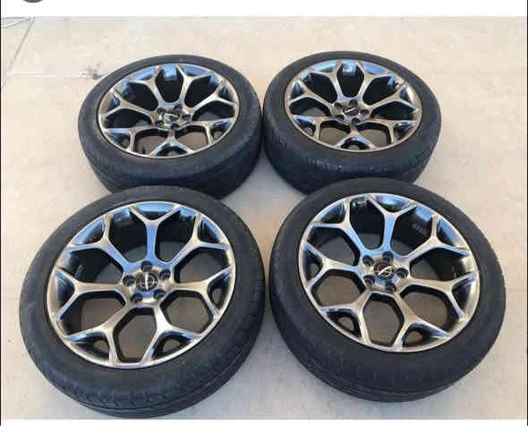 غراض جارجر اوباما للبيع الي يحب يجي خاص وعيوني اله 
الاهم 
غرفه جارجر حضن مخمل 2023 400وبيه مجال بسيط 
ويل كب عنكبوت لون فيلي مال اوباما خليجي بس واحد بي فطر بسيط ومسوي ب350
ويل كب جارجر 23حجم 17تخم تاير مال شرركه موبار  350
ويل كب ستيل اصلي مال فور ويل للبيع مكفول من كلشي وتخم تاير بالكارتون نضافه 99 للبيع ب450وبي مجال بسيط وهوه وتايراته 
فيشه مال برده خلفيه اوباما وفيشه مال رادار جانبي 
ضفيره مال اوباما  Sفول كامله من الدشبول. الامامي الحد الجنطه وقاعده فيوزات كامله ب150
كارتات مال مري فول رادار وقلاب وتعتيم واشاره بالمري اوباما 
مري جانبيه مال اوباما لون احمر اصل 
كلاصات اوباما 
دشبول خلفي مال اوباما كامل هوه والصفاح ومال التكم 
والغراض الباقيه كدامكم اخوتي الي يفيده شي يجي خاص او يتصل ***********
توصيل موجود شباب الي يعجبه شي بعيوني 

       (وشعدكم غراض للبيع نزلوهن بالمنشور والرزق ع الله)
