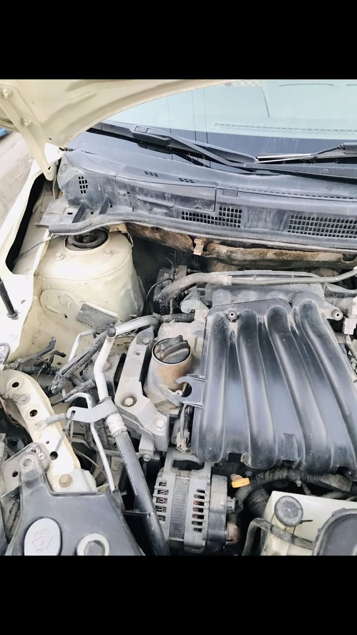 به ناوي خواي گه وره 

نيسان تيدا موديل ٢٠١٢ 
گير عادي 
٣ پارچه نيو سبوغ جي جي تعديل گجكه 
پيشي ژوري گرتيه
سعري ١١٣ وه ره قه كه ميك مجال 
شوين _ هه ولير پشت ماجدي مول 
***********
