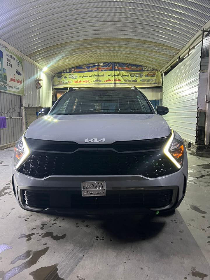 سلام عليكم سبورتج 2023  اكس لاين
فول مواصفات لون اسمنتي ماشيه 42 الف مرقم بغداد 
السياره مرقمه بغداد سياره جديده جدا حادثها جاملغ الايسر صبغ فقط ليبل واحد سياره خير من الله جديده جدا 
مكان السياره يم بوابة الكاظميه *********** حادث خفيف جدا بدون ايرباك
