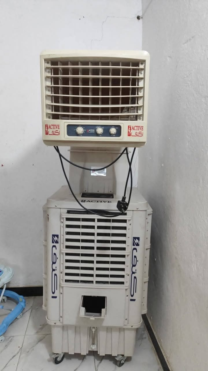 سلام عليكم من رخصت مدير الكروب
للبيع كونفيره نوع خرطوم نوع اكتف  استخدام قليل الله شاهد 

الحجم وسط 

ماتسحب كهرباء تشتغل على المولد 

الهوه ثلج شرط تجي تفحص قبل لا تشتري 
 
نضافه 100/100

تحتوي ع فلاتر لتحافض ع نضافه

((سعره 350))  
(***********) وتساب
