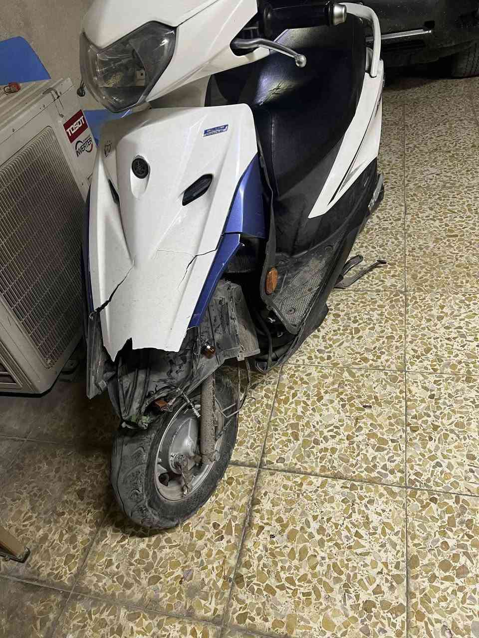 للبيع دراجه اكزز
يحتاجلها كفرات والشاصي مالتها اعوج

السعر:800 وبي مجال
مكاني بغداد العامريه    مستعجل على بيعته
***********
