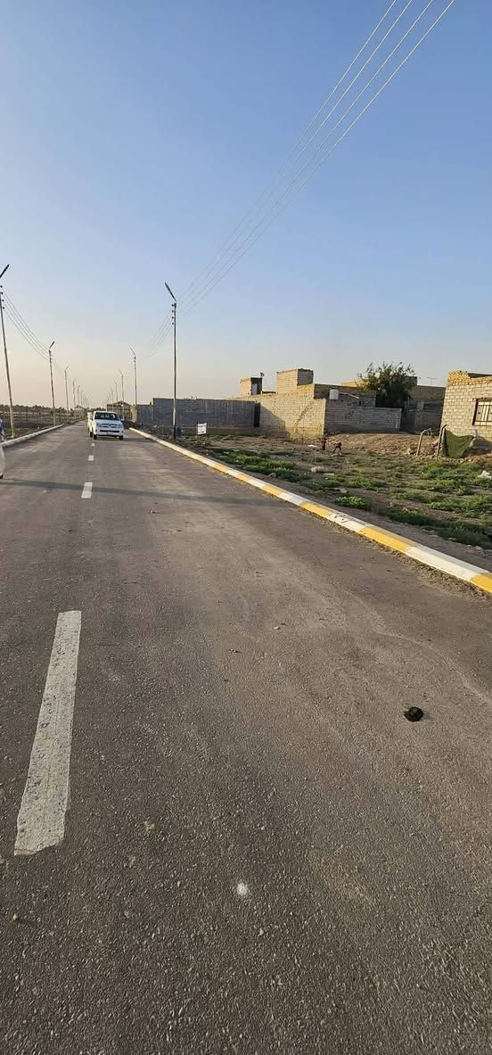 السلام عليكم 
قطعه للبيع المساحه 700متر بالمجمع السكني مقابيل محطة  ال همروز
للتواصل الإتصال على الرقم ***********
