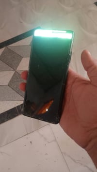 حبي تلفون جديد طاح مني وتفلش شاشه مالته اريد ابيعه لان ماخذه بل قصاط و...